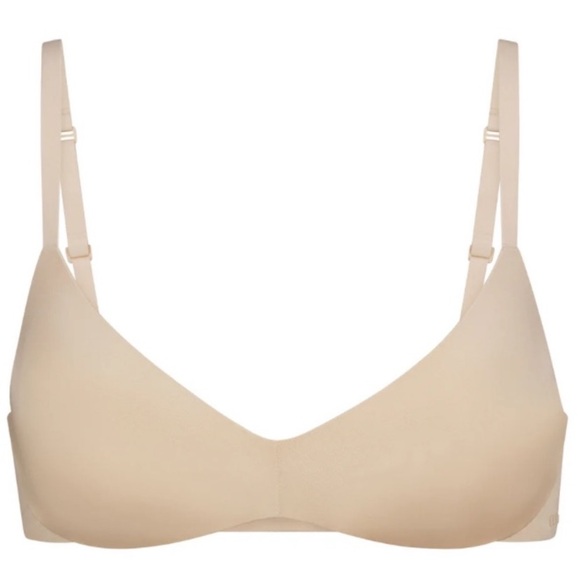 SKIMS WIRELESS BRA - Picture 6 of 10